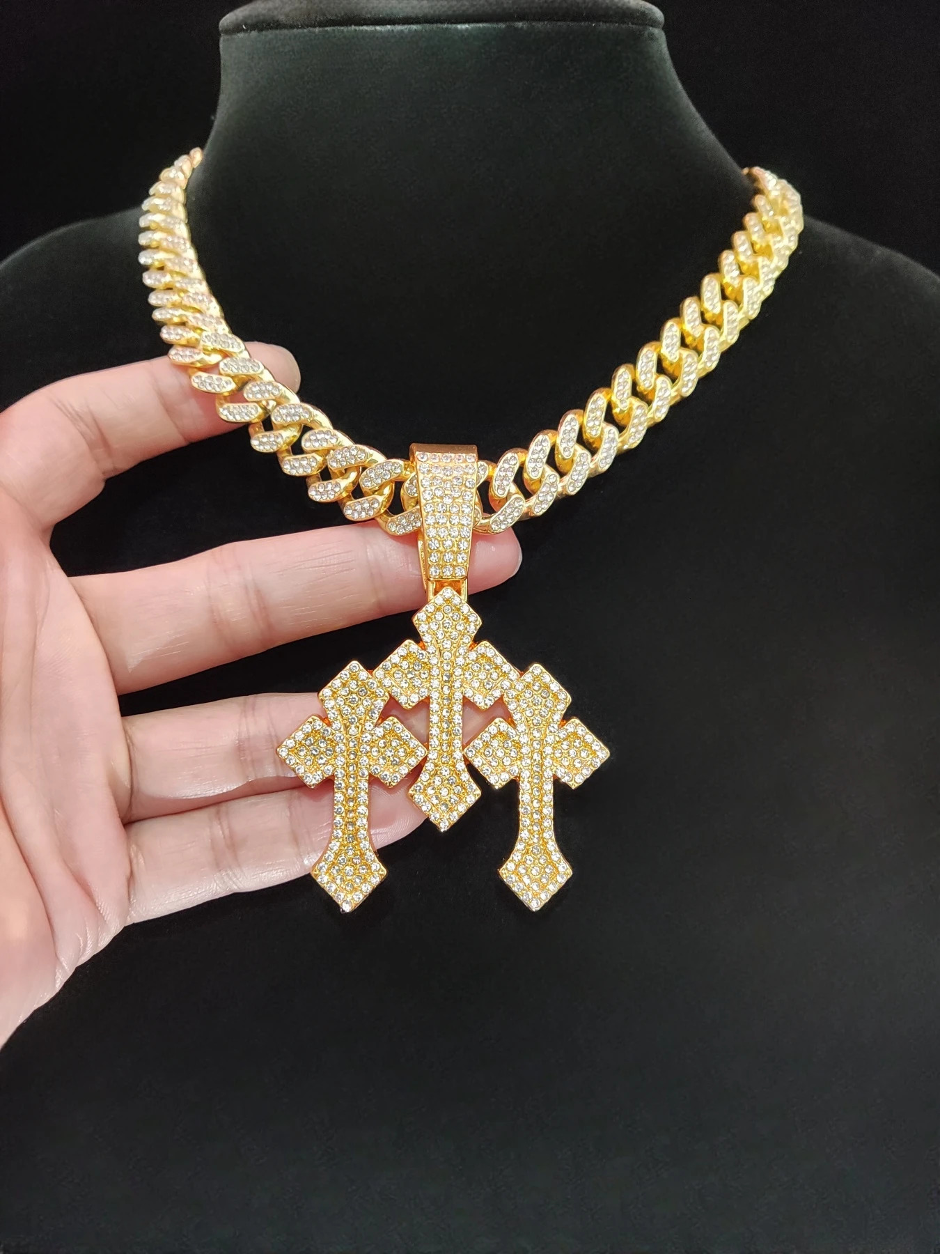 Arrived Hip Hop Cross Pendant Necklace Men Women Chain Iced Out Bling Cuban Necklaces HipHop Jewelry Fashion Gift 250428