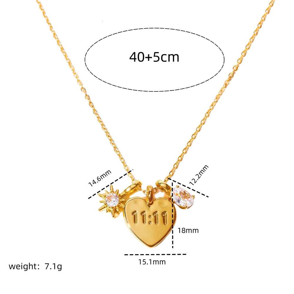 Designer jewelty for women Luxury necklace Love shaped diamond Mother's Day necklace ins wind letters mom zircon mama necklace love pendant color
