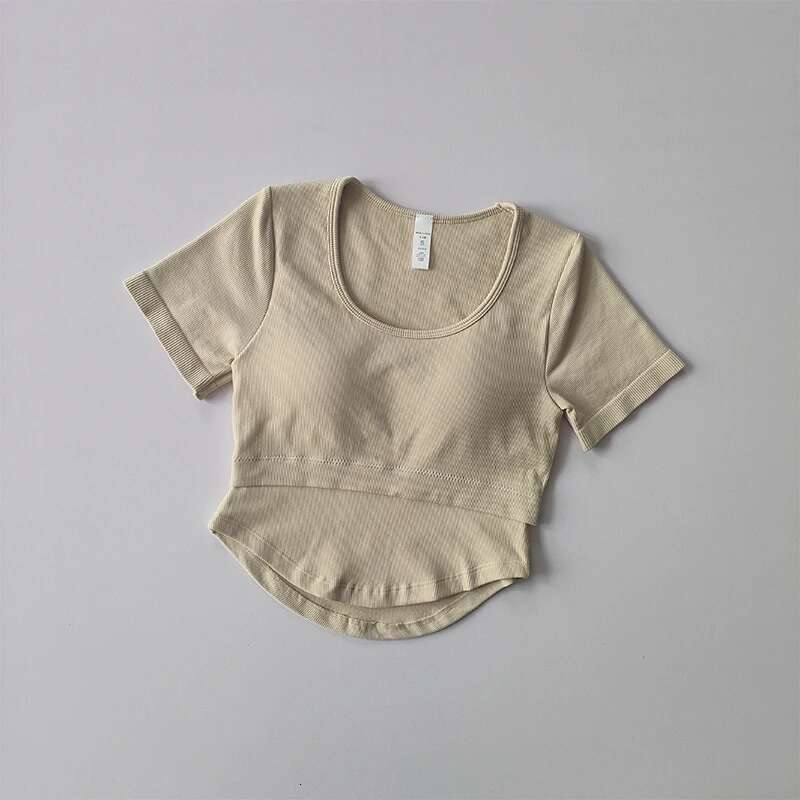 New Fixed Strap Chest Cushion Yoga Suit Short Sleeve Fit Sports Top Women's Quick Dry Running Slim Fiess Shirt Clothing