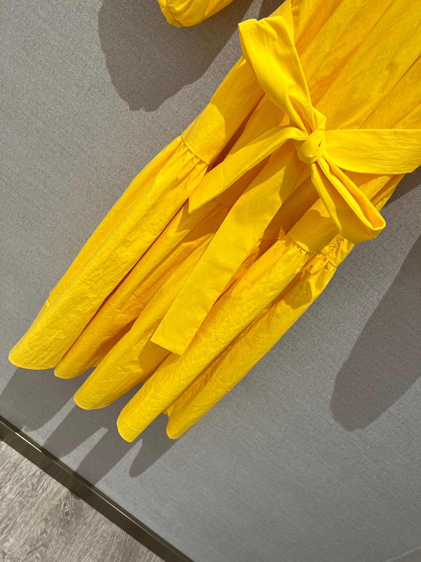 M 2025 5Round neck cotton ruffled bubble sleeve dress Fashion Week Show Customized Fashion Tailored clothing womens Fashion Paris.M368