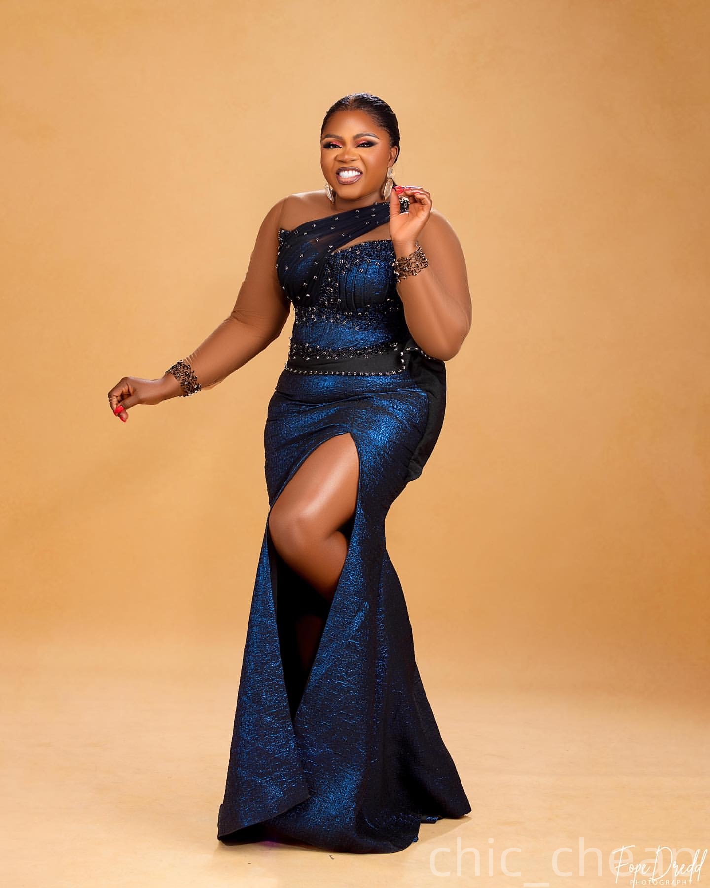 Mermaid Royal Blue Plus Size Prom Dresses 2025 Beaded Elastic Silk like Satin Evening Formal Party Second Birthday Engagement Gowns Dress For Special 