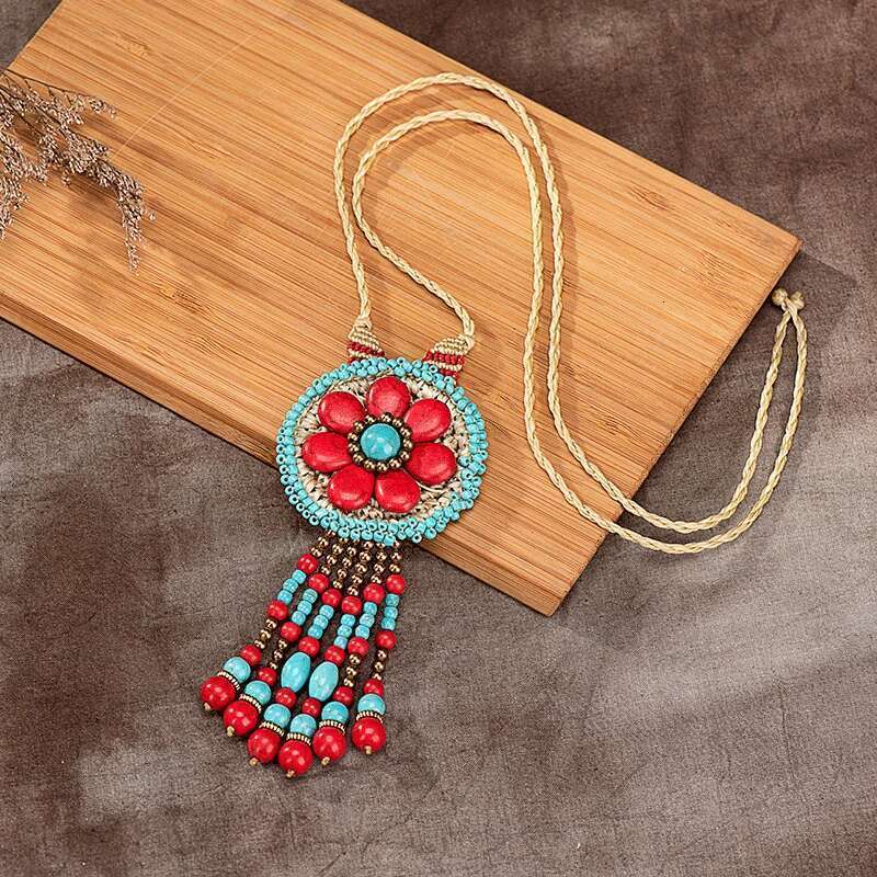 2022 New Ethnic Style Wax Thread Hand-Woven Women's Sweater Chain Fashion Turquoise Gravel Hanging Spike Long Necklace Jewelry