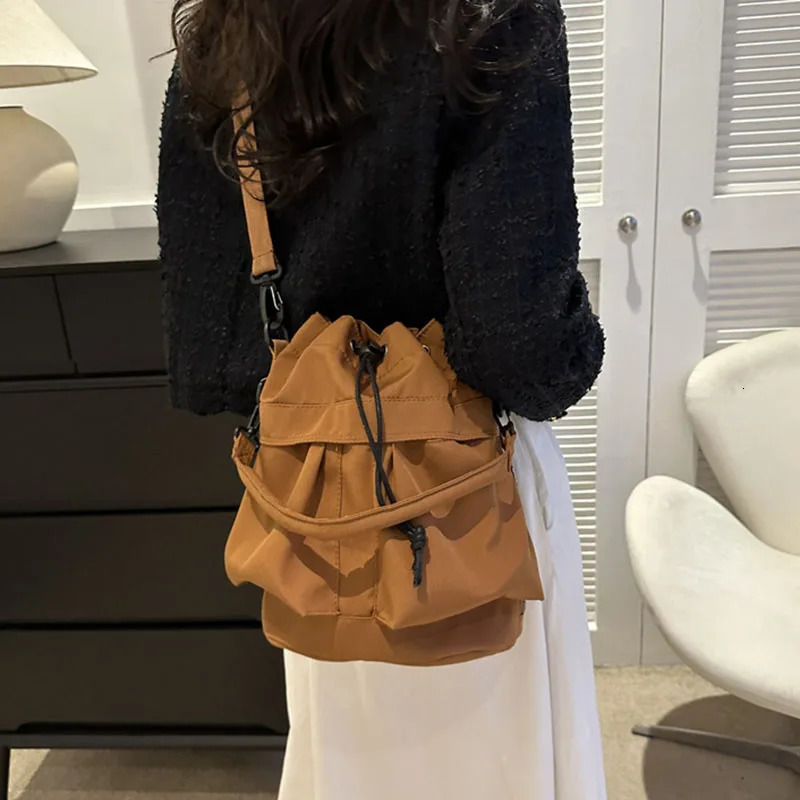 Womens casual bag large capacity student shoulder bag fashionable handbag bucket bag crossover bag adjustable shoulder strap 250427