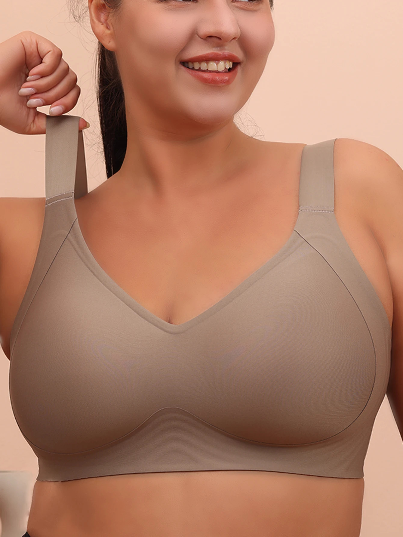 Large breasted female sleep bra 6XL without steel edge gathering scar free plus size vest yoga exercise anti sagging 250430