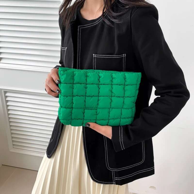 Women Pouch Padded Quilted Storage Puffer Makeup Large Cosmetic Organizer Bag Clutch Handbag Beauty Case