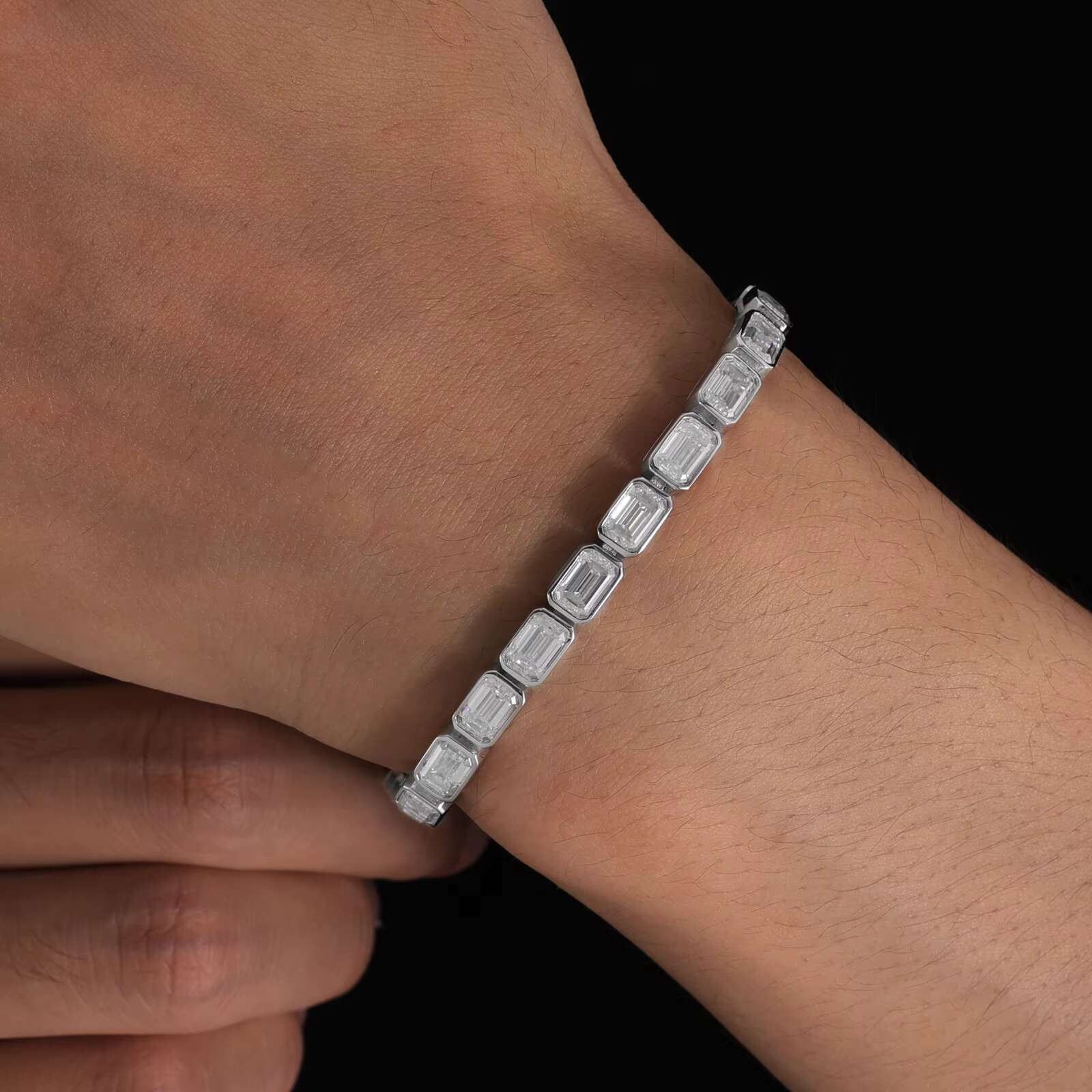 6mm 925 Sterling Silver Tennis Bracelet Gold Plated VVS D Moissanite Emerald Cut Baguette Unisex for Anniversaries