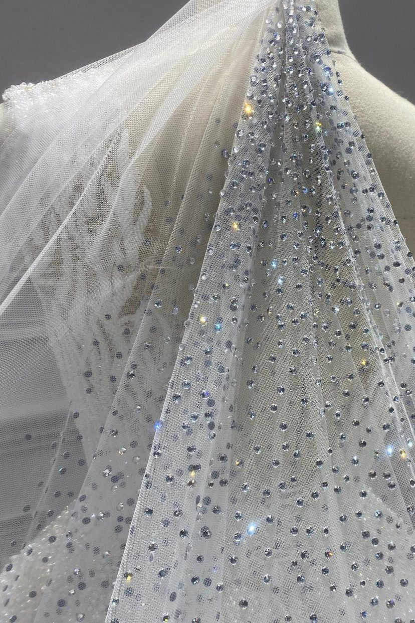 Sparkling Luxury Elegant Bridal Veils Women One-Layer Ice Tulle Appliques Beading Cut Edge Cathedral Veil Formal Occasion Dresses Customized