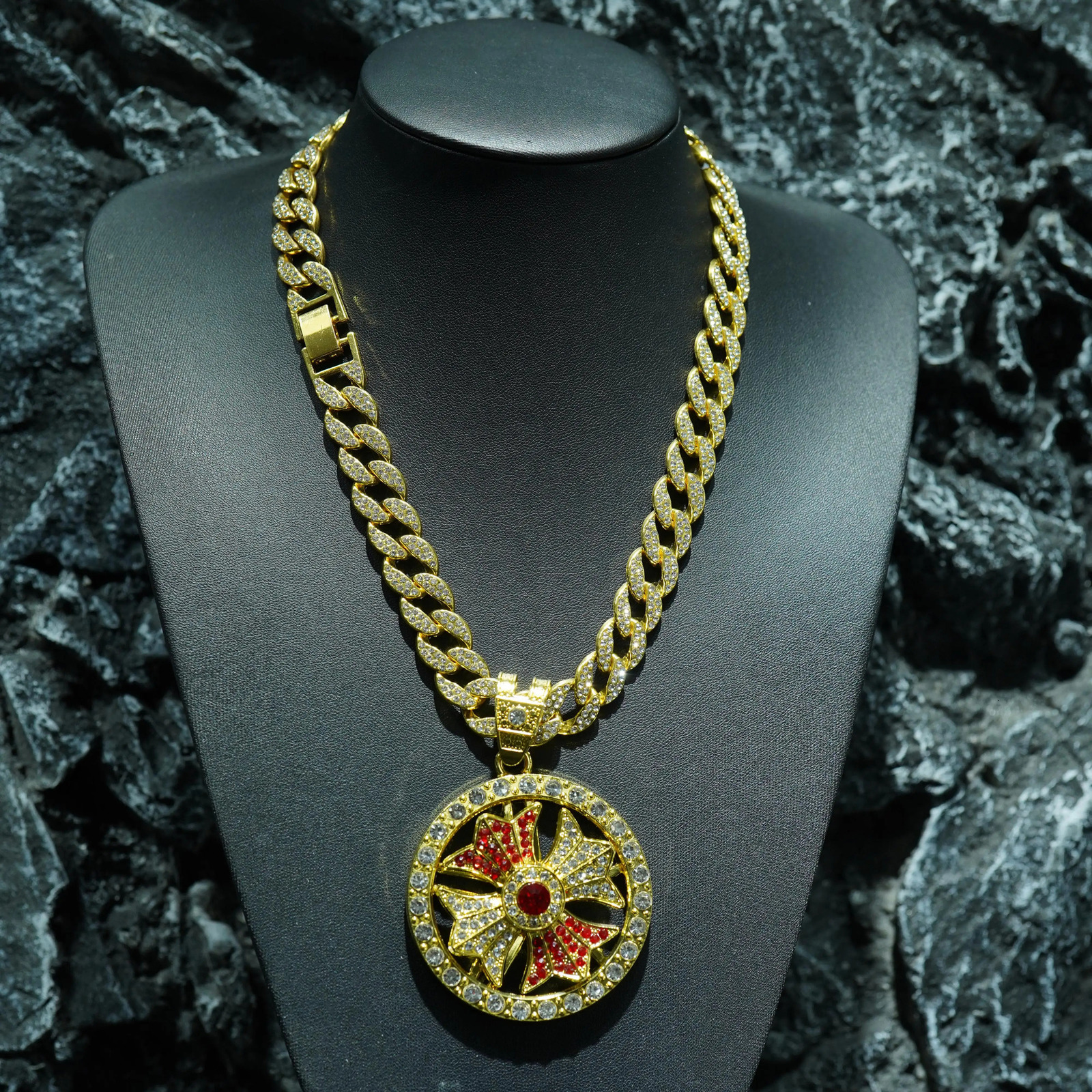 European and American rotatable cross alloy pendant mens hip hop fashion necklace 250428