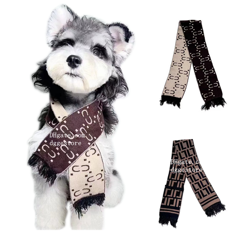 free shipping Designer Clothes Dog Apparel Dogs Knitted Scarf with ic Letters Pattern Warm Bandana Winter Holiday Pet Accessories Cat Scarves for Smal