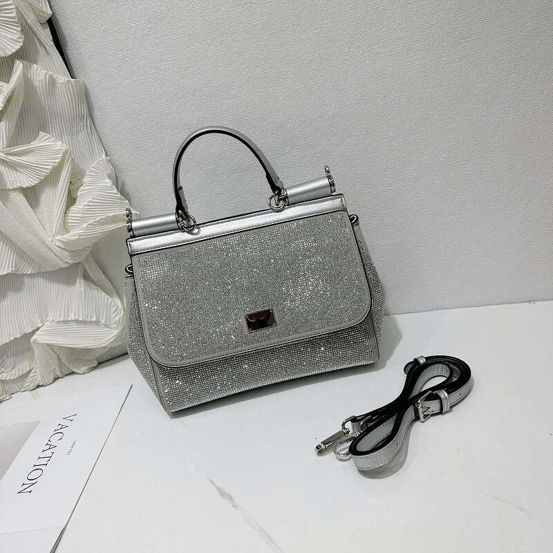 Bag 2024 Autumn/Winter New Hot Diamond Handbag Fashion Small Fragrant Style Versatile Single Shoulder Crossbody Trendy Rose Red