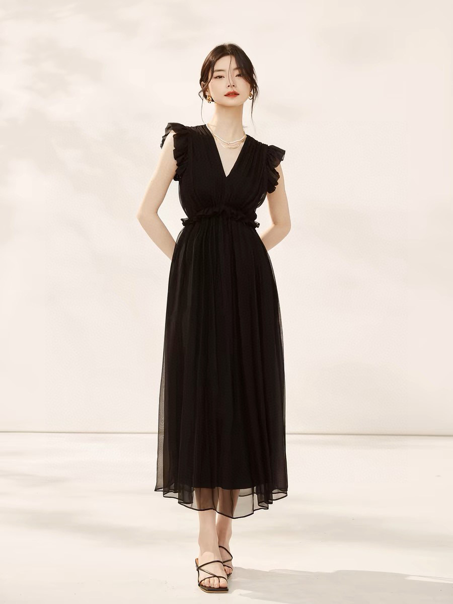2025 French V-neck dress Fashion Week Show Customized Fashion Tailored clothing womens Fashion Paris.M312