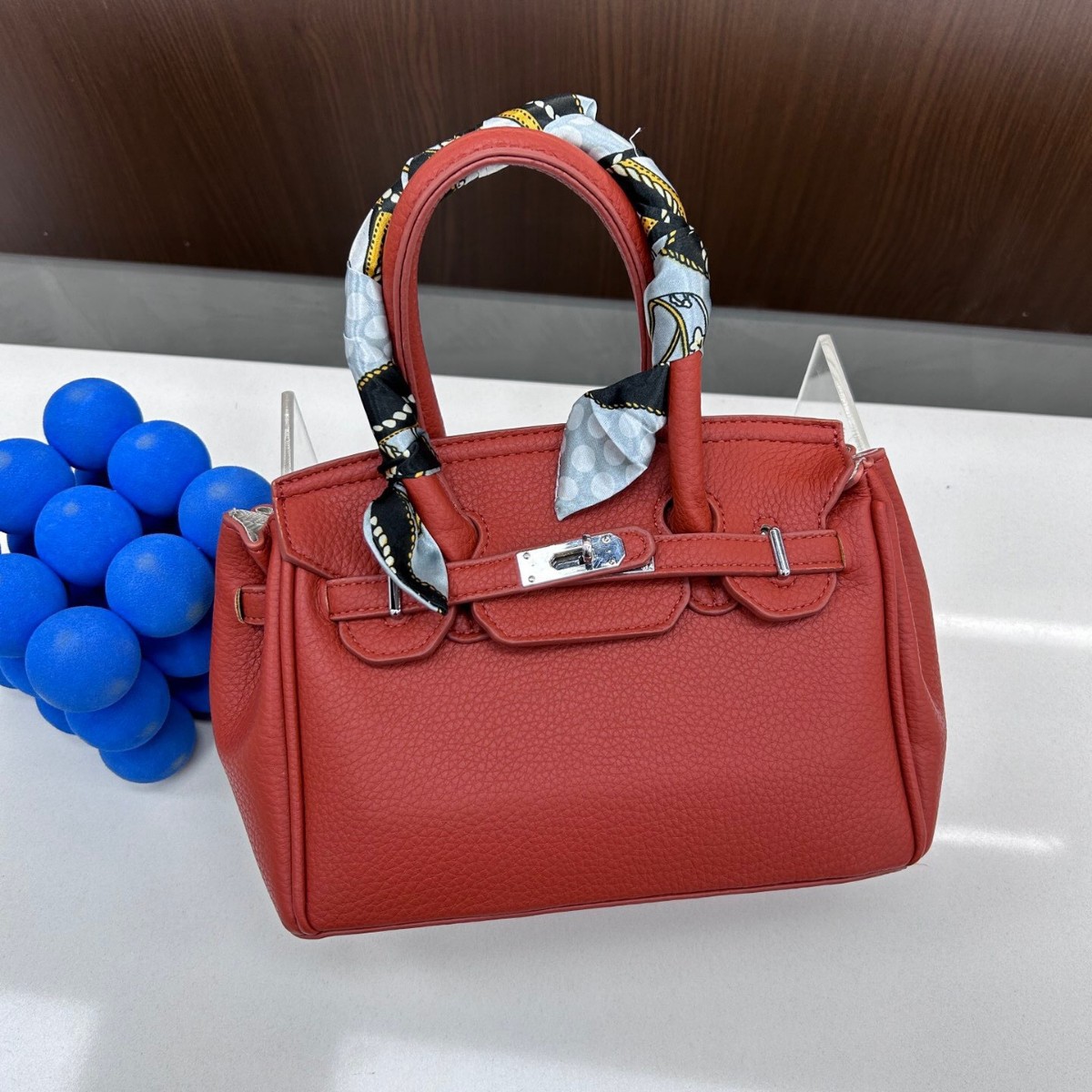 Elegant Platinum Kelly-Inspired Tote: Ideal Travel Companion for Fall-Winter Outfits Designer bag