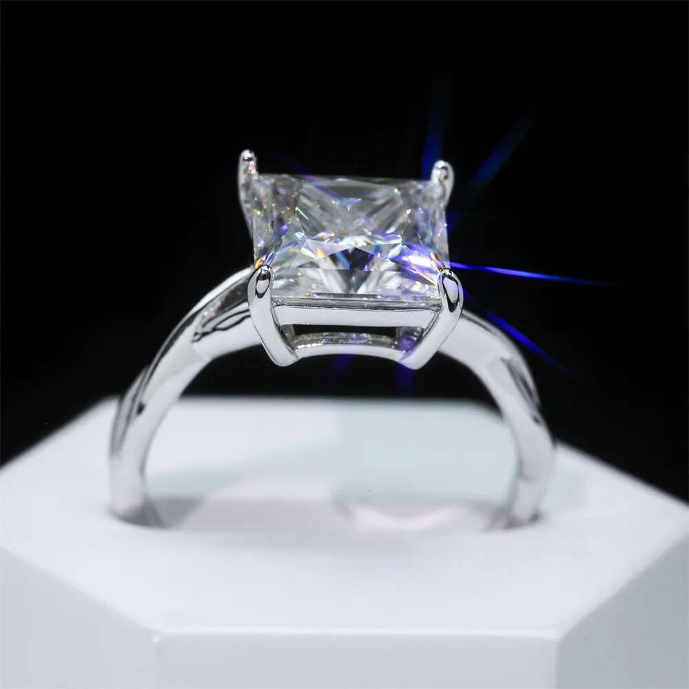 2/4/6CT Princess Full Moissanite Diamond D Color VVS Womens Ring S925 Sliver 18K White Gold Wedding FineRings for Women