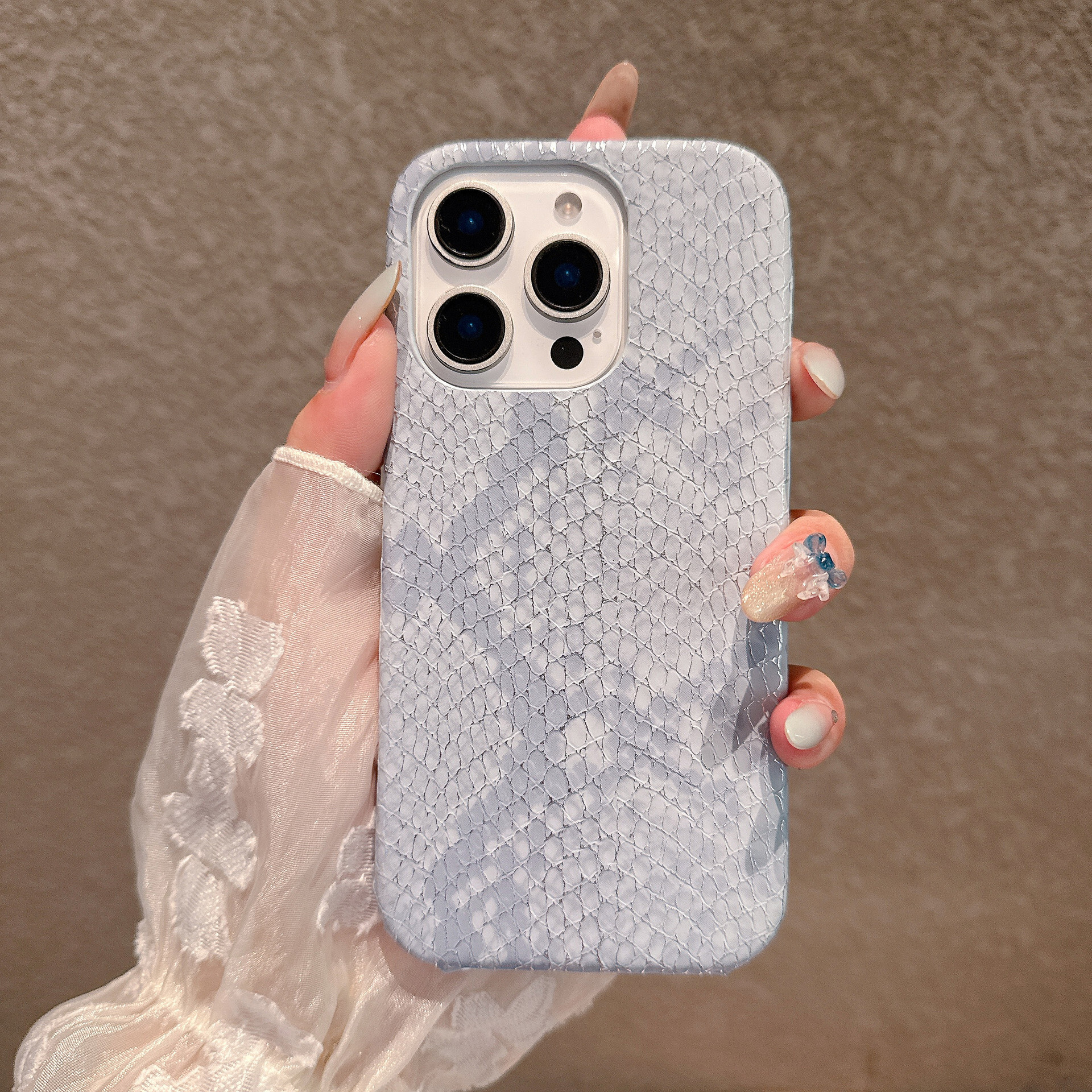 Snake Texture Half-Pack Phone Case Compatible with iPhone 16/15 Pro Max Trendy Large Hole Hard Shell Protective Cover