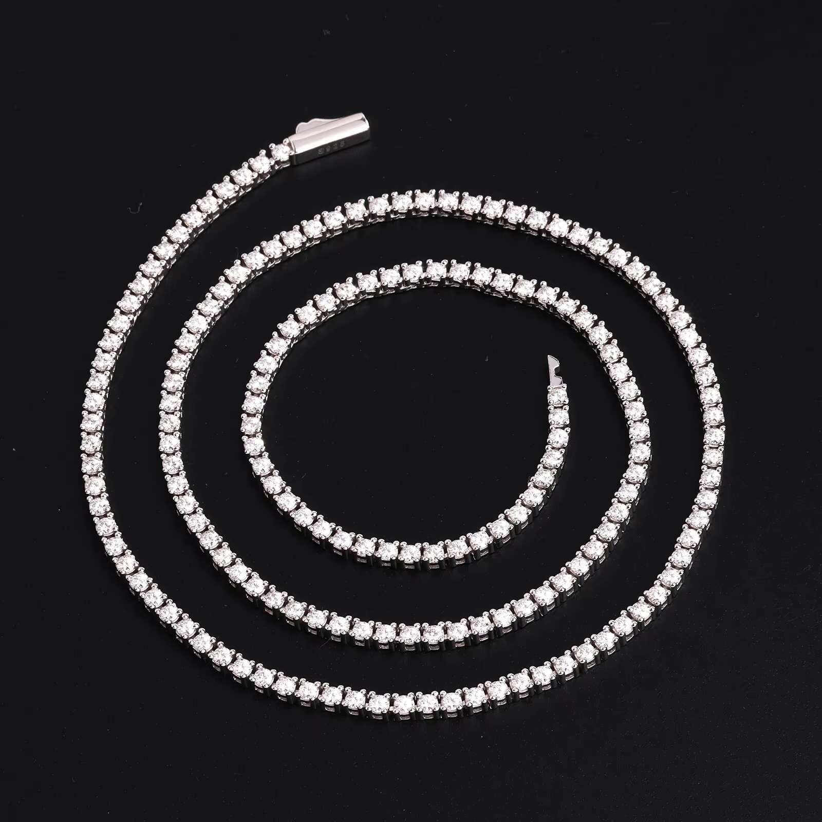 Wholesale Custom 2MM Tennis White Moissanite Chains 925 Silver Necklace Classic Pendant Necklaces for Wedding or Party