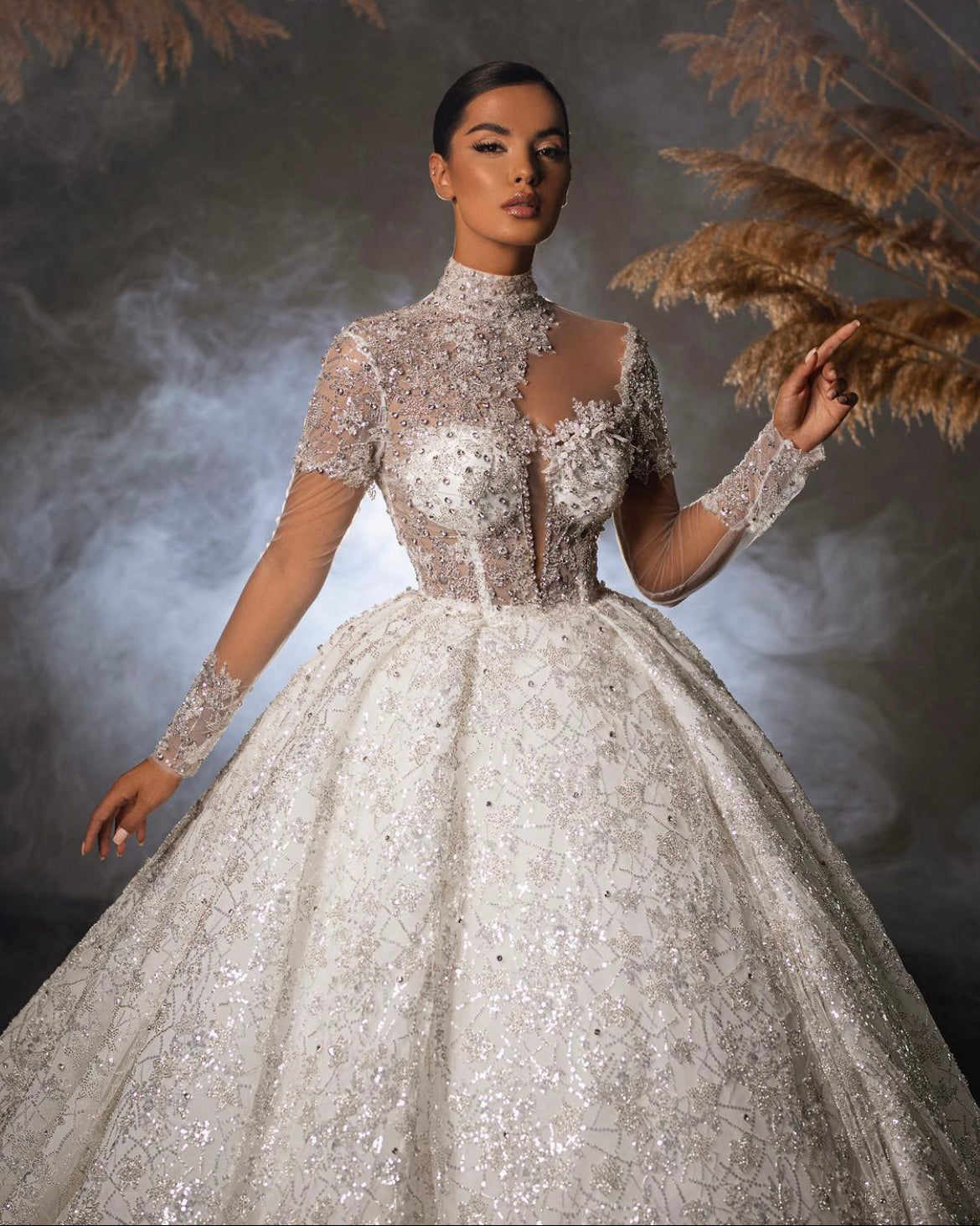 Exquisite Ball Gown Wedding Dress High Collar Long Sleeves Bridal Gowns Crystal Appliques Sweep Train Dresses Custom Made vestidos de novia