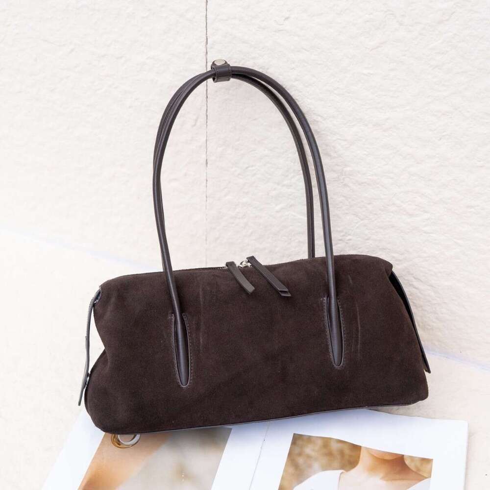 Hot Sale Chic Tassel Design Women Armpit Shoulder Bag Caramel Coffee Color High-end Suede Cow Leather Women Handbag Winter