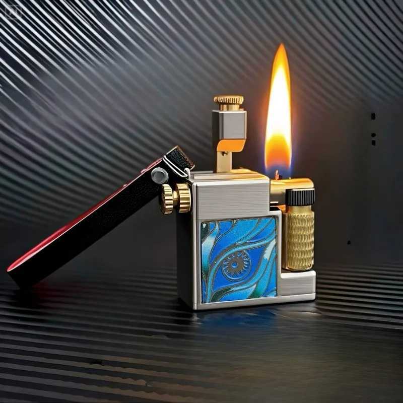 CHIEF New Small Square Brick Pendant Oil Lighter Small Mini Retro Creative Luminous Lighter Cigarette Accessories Mens Gift W251129
