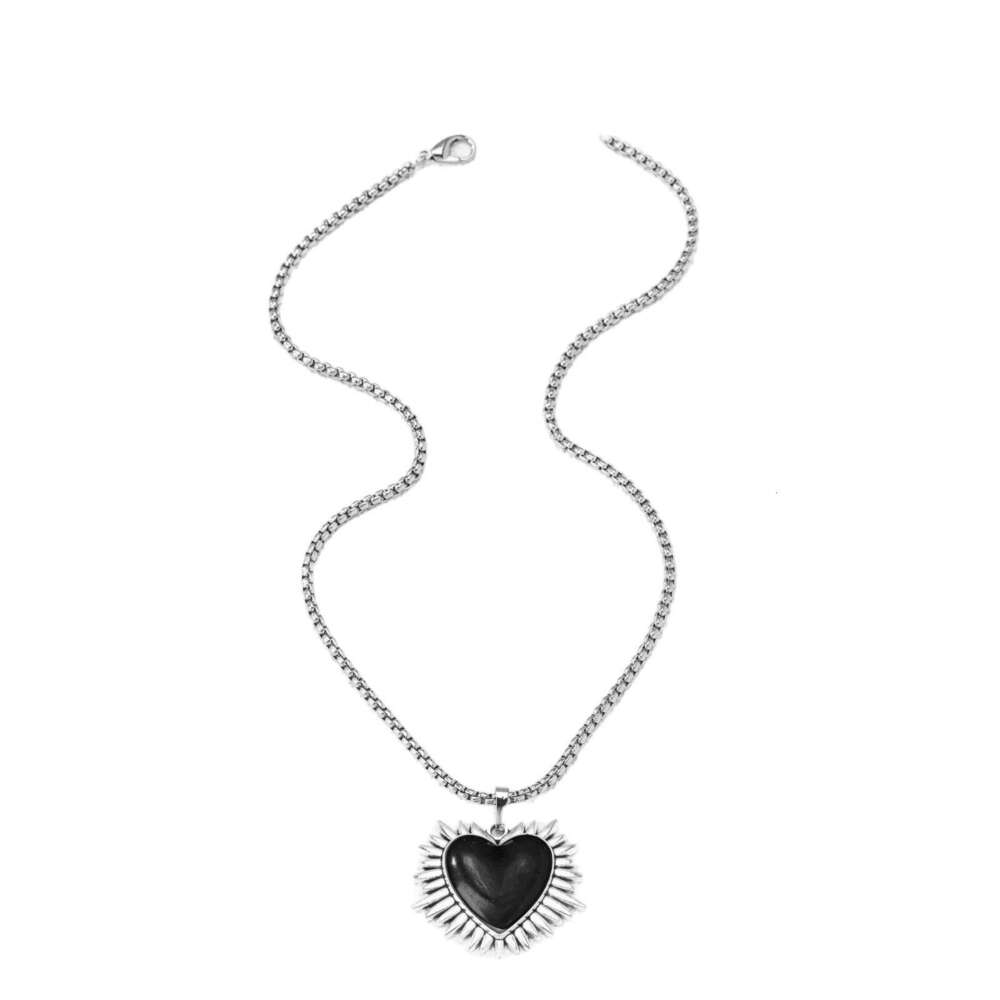 Junan Fashion Gothic Red Black Love Pendant Necklace