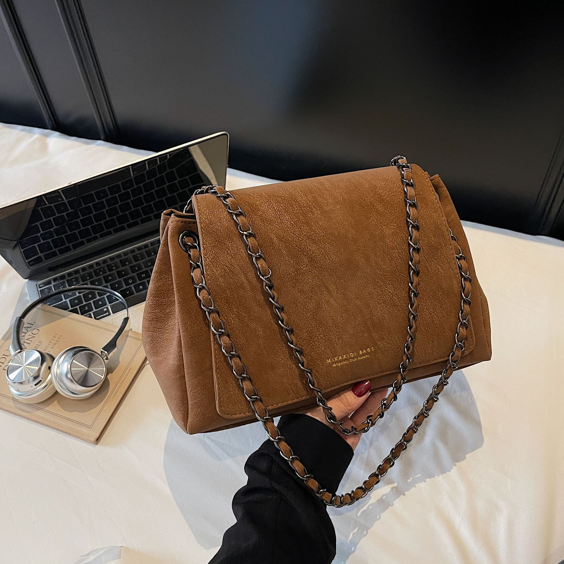 Free shipping Designer bag Plaid tote bag women bag shoulder bag crossbody bag versatile large capacity handbag Genuine-suede