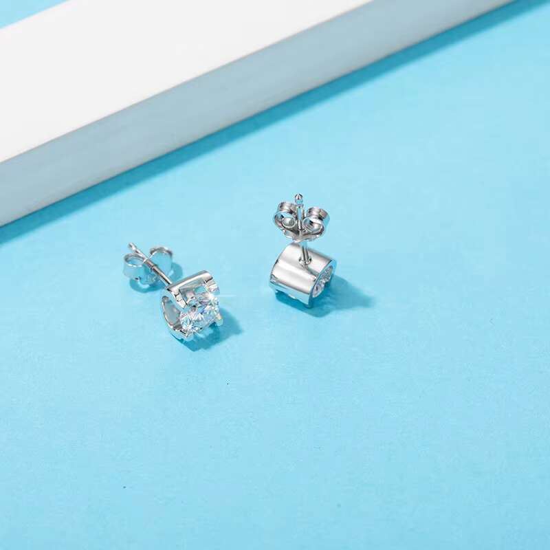 0.5CT Moissanite Earring Studs Designs New 18K White Gold Plated Moissanite Diamond Earrings