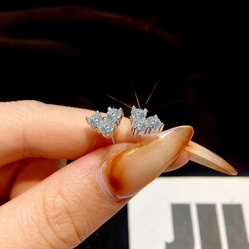 KNB 0.3CT Moissanite Diamond Love Heart Beautiful White Round Earrings for Women Real 925 Sterling Silver High Quality Jewelry