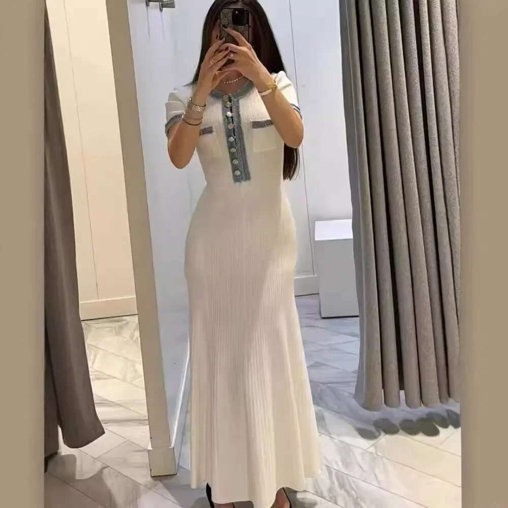 2024 Autumn/Winter New Elegant Short Sleeve V-Neck Knit French Style Medium Long Dress For Women