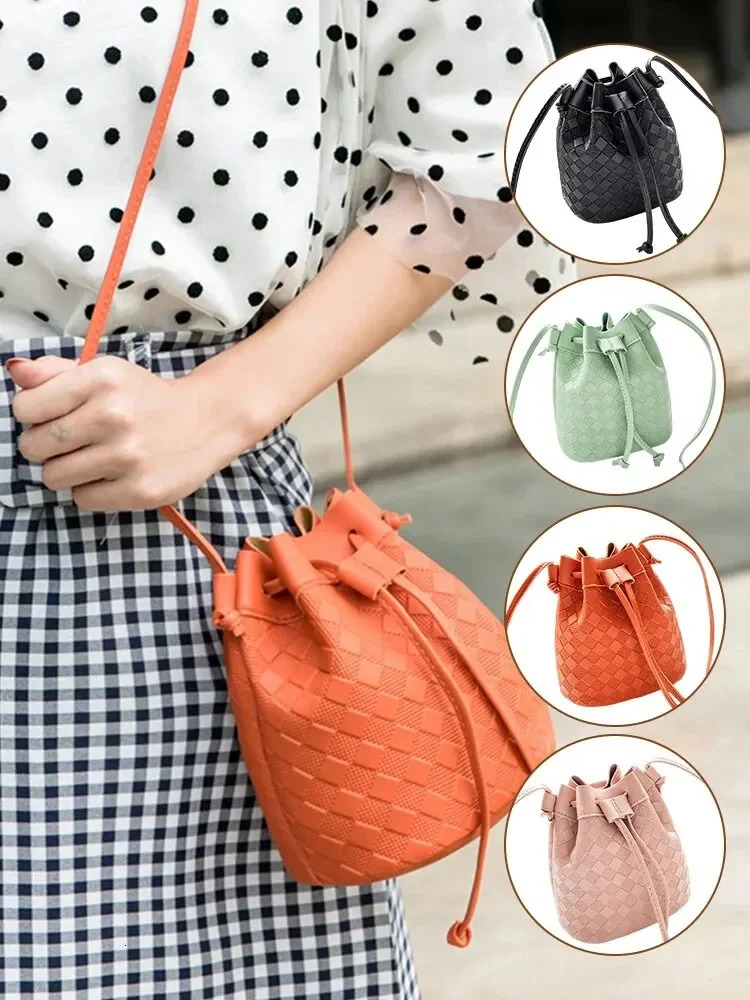 Embossed flat bottom bag PU leather exquisite compact portable shoulder cross bag 250427