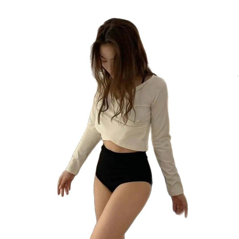 Split three piece for women, slimming and sexy swimsuit, hot spring vacation long sleeved beach sunscreen swimsuit