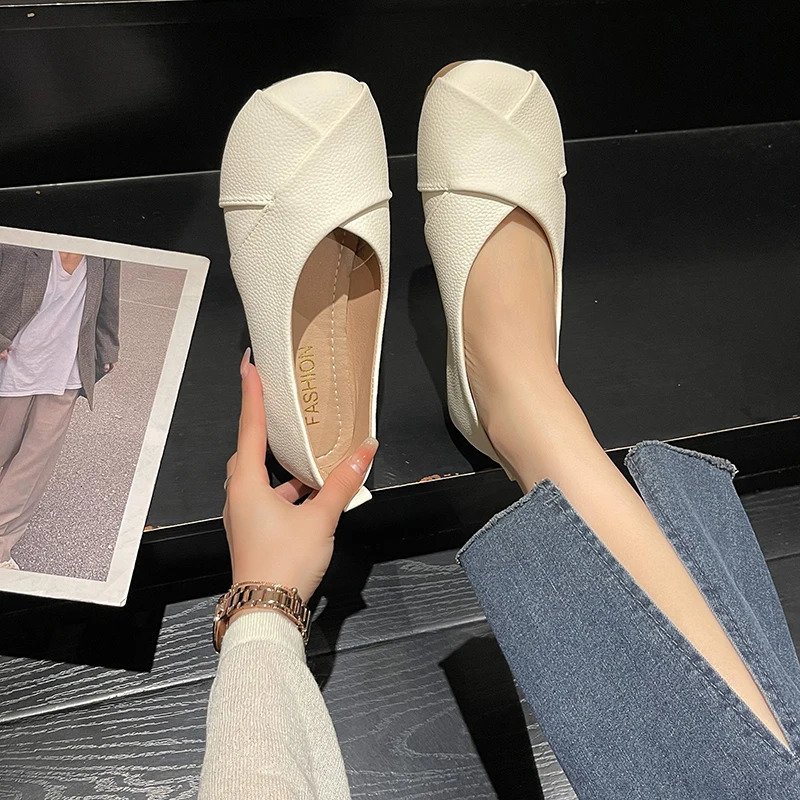 Women Slip-on Leather Loafers Ladies Casual Round Toe Cute Flats Nurse Shoes Sneakers Spring Autumn Fashion Ballet Shoes 250421