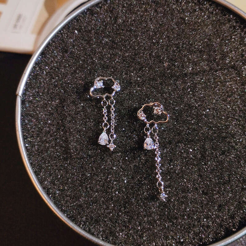 Asymmetric long 2020 new trendy Korean personality internet celebrity temperament sier needle tassel water droplet earrings