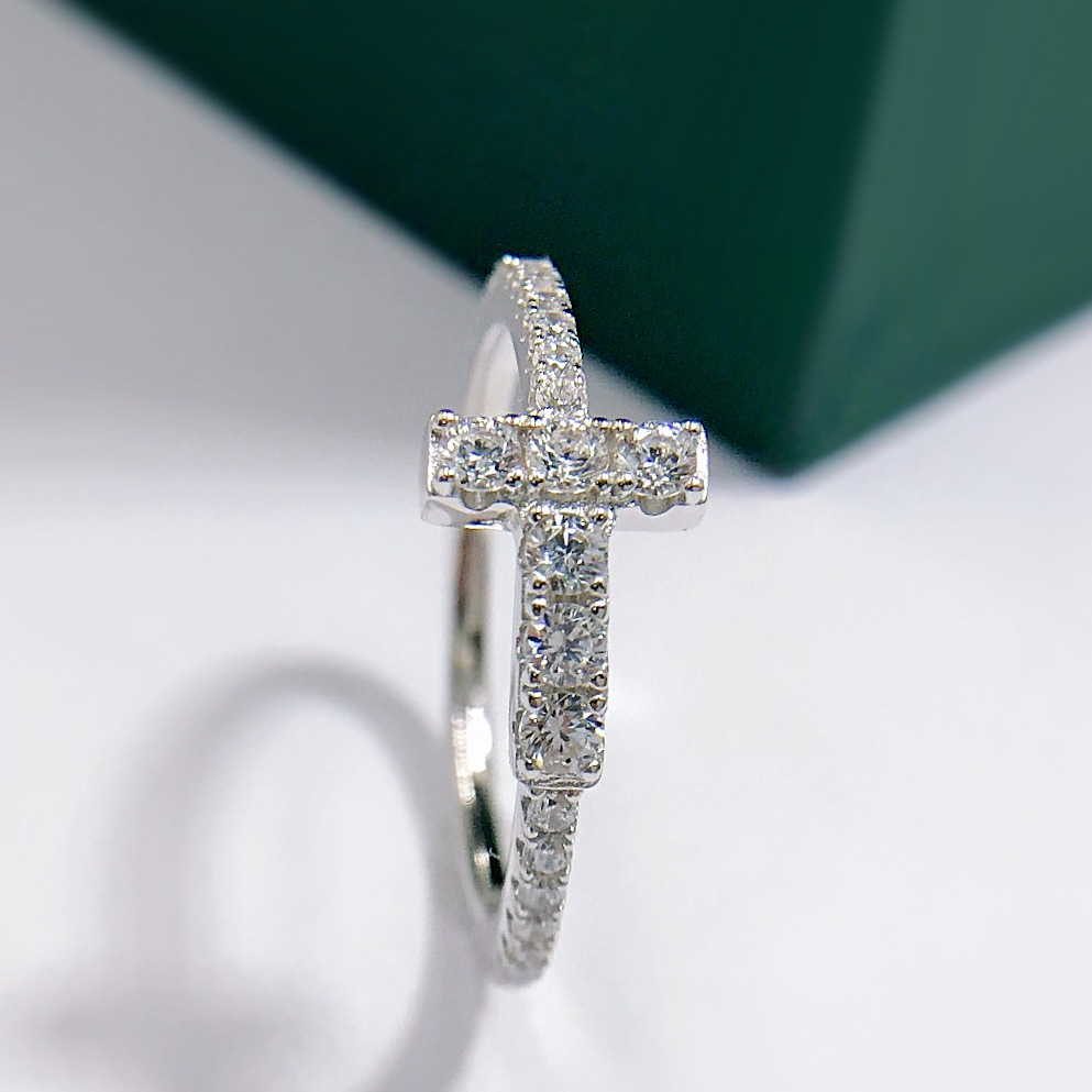 Ins Top Sell Elegant Wedding Rings Sweet Cute Lady Simple Fashion Jewelry Real 100% 925 Sterling Silver Round Stack White Moissanite Diamond Girls Cro