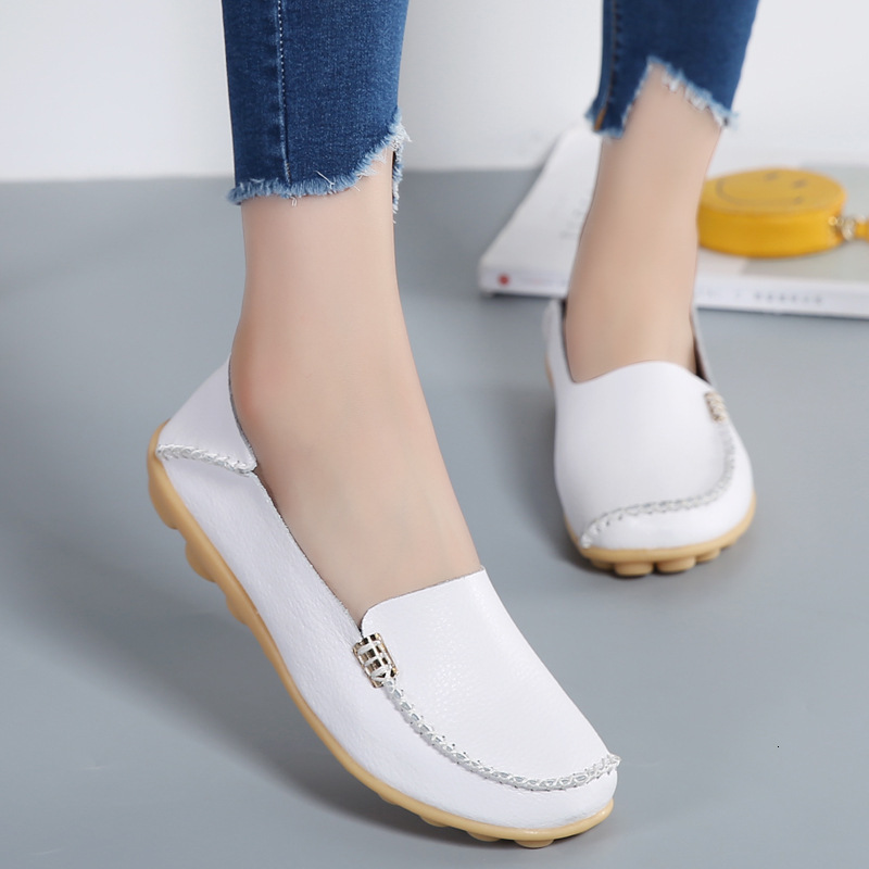 Four Seasons New Casual Mom S Little White Two Layer Cowhide Nurse Comfortable Large Size Women S Shoes Ddmysaturn