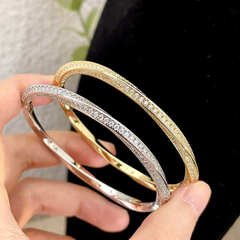 Micro Inlaid Zircon Twisted Pattern Dia Geometric Curve Wrapped Weaving Light Design Sense Gift Bracelet For Women