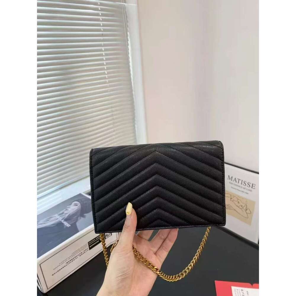 2025 New caviar. Envelope bag. Chain bag with label