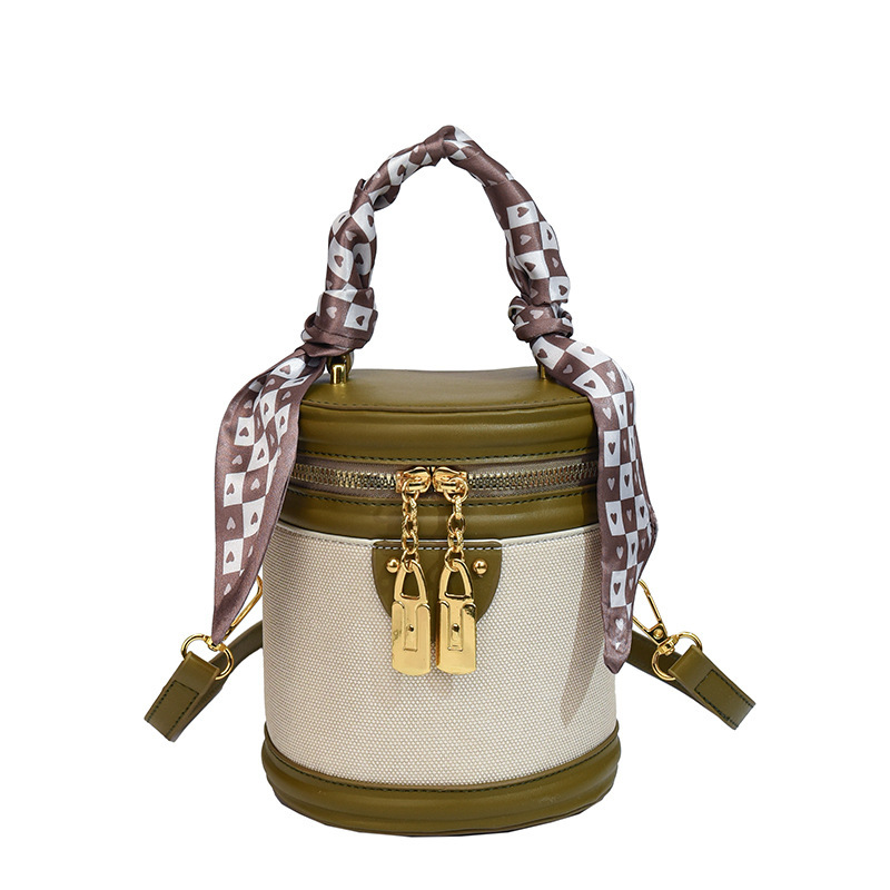Designer's Multifunctional Small Female Trend Spring New Fashion Niche Crossbody Bag Texture Diamond Grid Handheld Bucket Bag