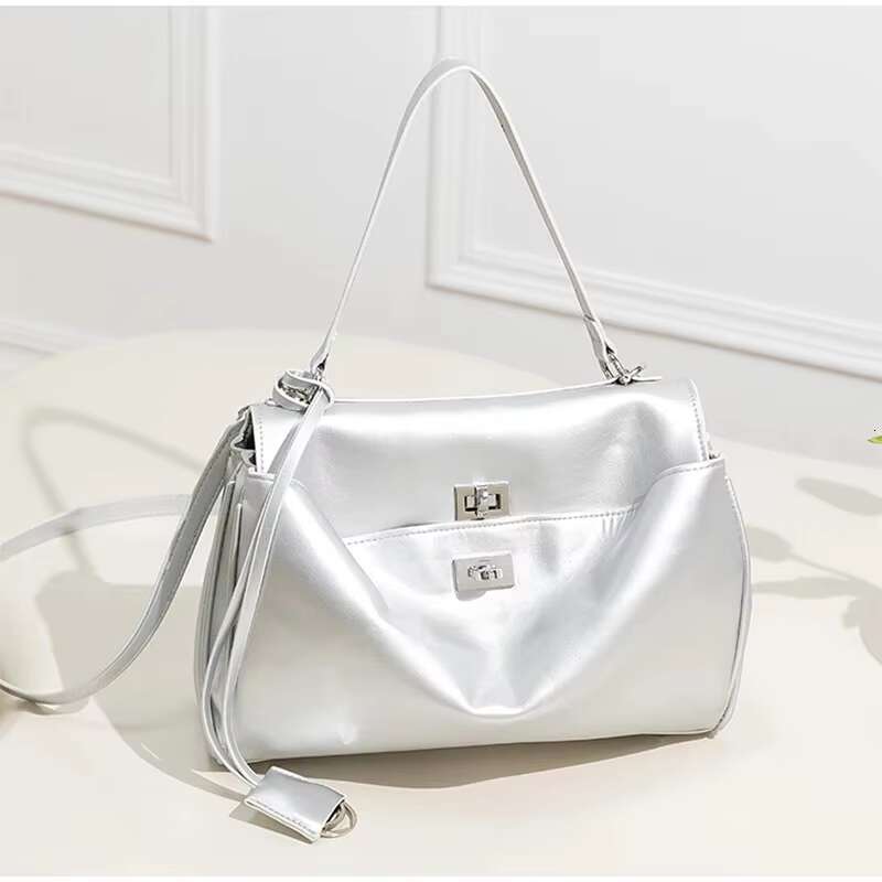 Fashionable Large Capacity Commuting High-Quality Soft Leather Handbag, Women's Crossbody Bag, Business Briefcase