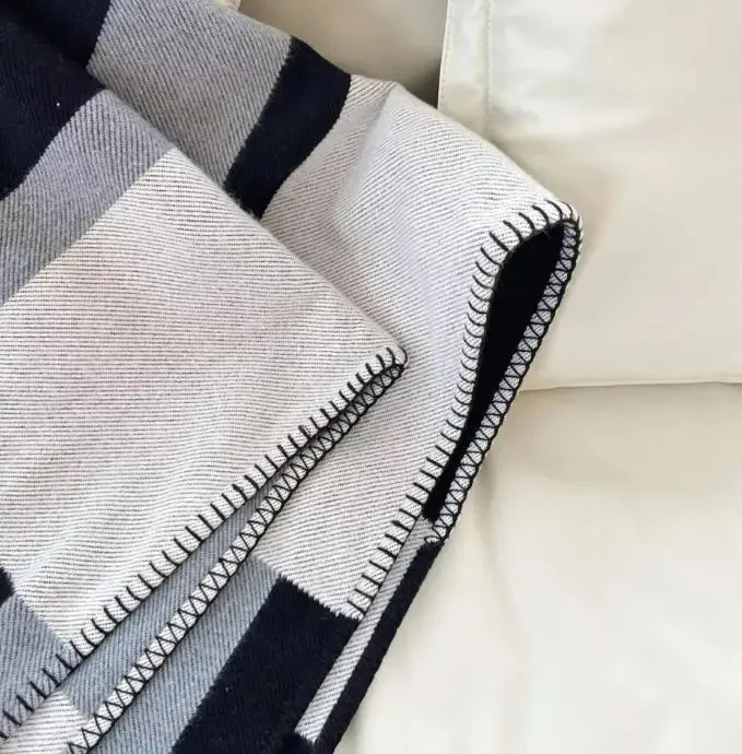 130x170cm Plaid Cashmere Blanket Super Soft Wool Scarf Shawl Winter Warm Plush Sofa Bed Fleece Knitted Throw Cape Blanket 250117