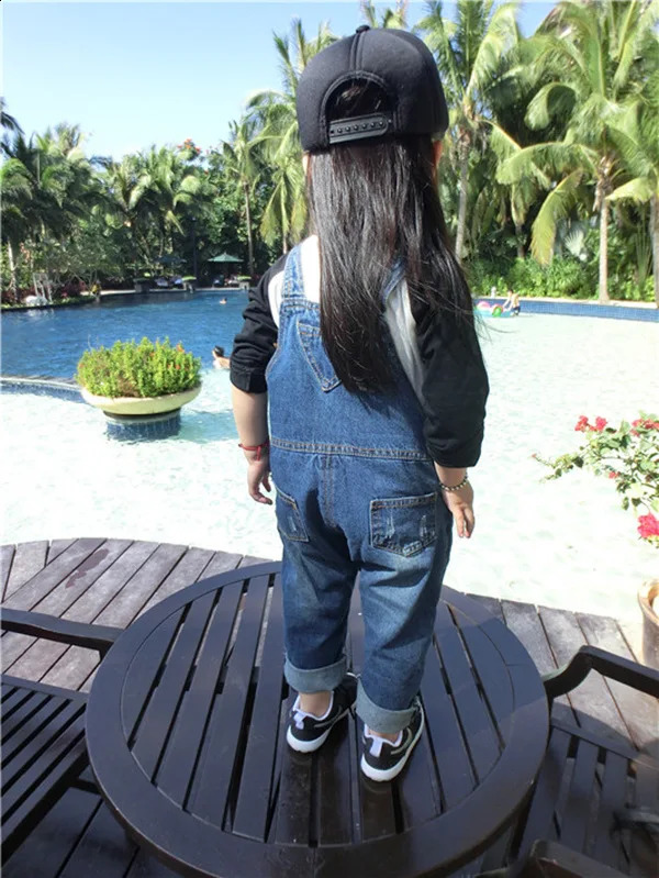 Arrival spring Girls Boys Denim Overalls Button Fly for Solid Blue Children Jumpsuit Overalls18Y 250117