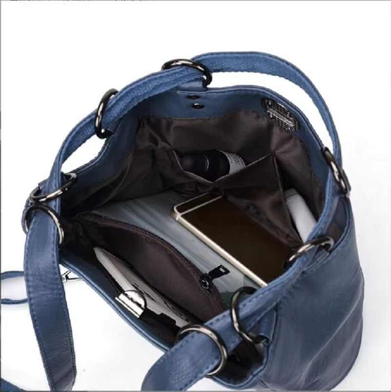 Hot Sale New Women Large Capacity Travel Backpack High Quality Leather Fashion Shoulder Bags Female Casual Handbag School Bag