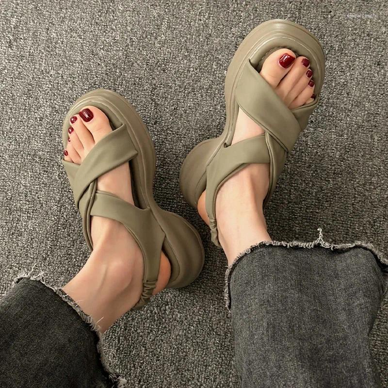 2025 S Fashion Designer Sandals Women S Summer Style Strapless Platform Casual With Thick Sole For Beach Outfits French Dress Roman Shoes