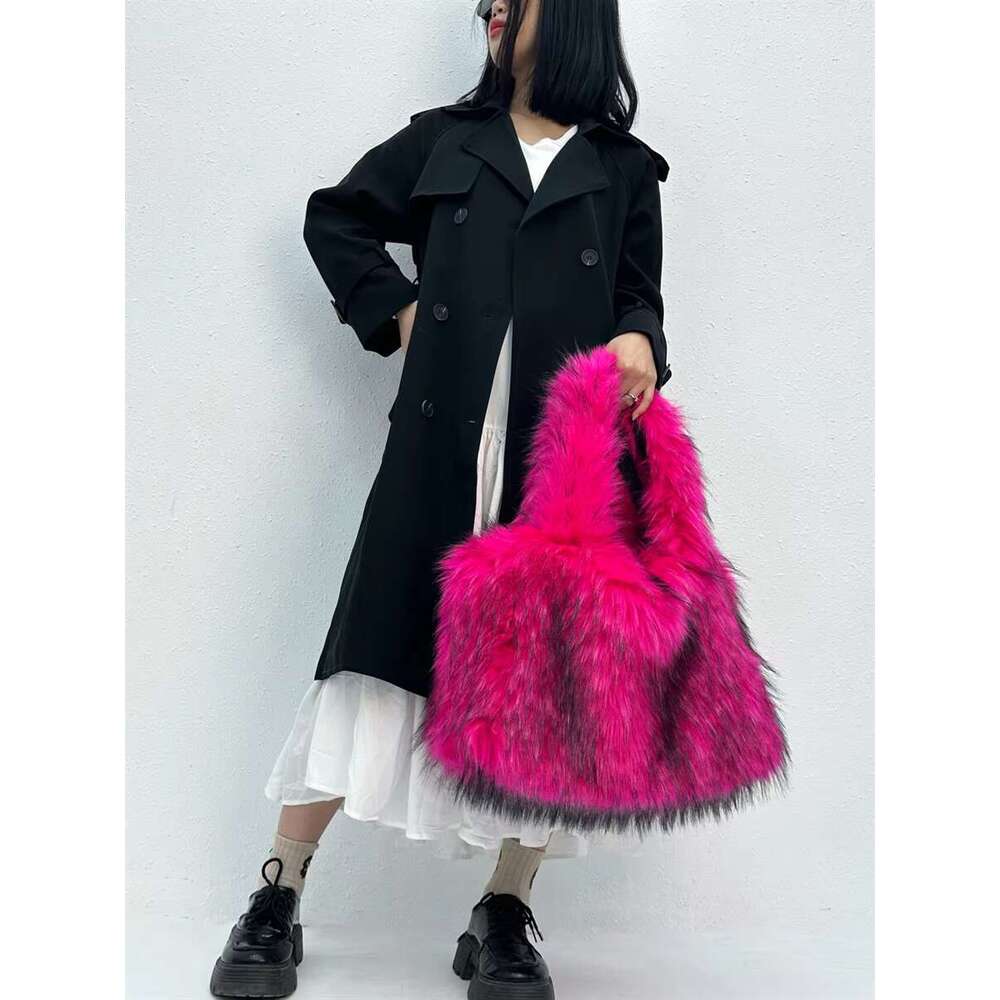 Fashion Large Tote Faux Fur Women Handbags Designer Lady Hand Bags Fluffy Soft Plush Shopper Bag Warm Winter Sac 2022
