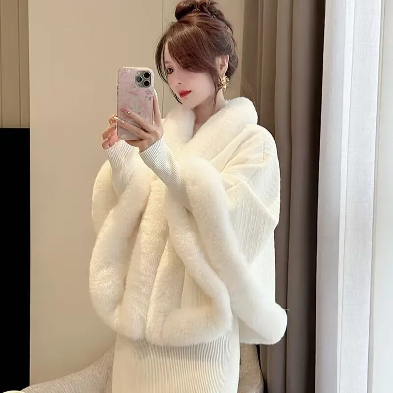 Cloak Poncho Capes Chinese Style Qipao Shawl With Thickened Autumn Winter Fur Plush Women Cape Lady Coat White 250121