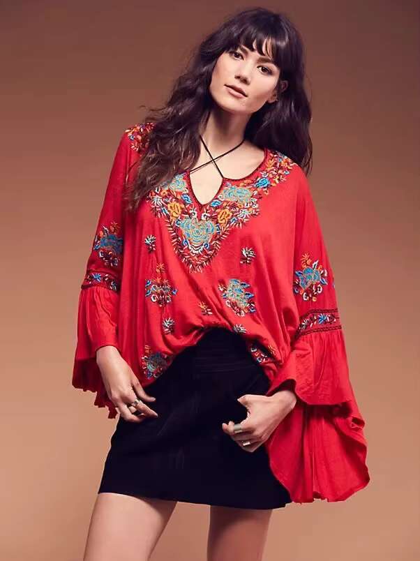 Boho Style Embroidery Shirts V-Neck Cotton Ethnic Women Blouse Flare Sleeve Chic T-Shirt Vintage Hippie Shirt Mujer