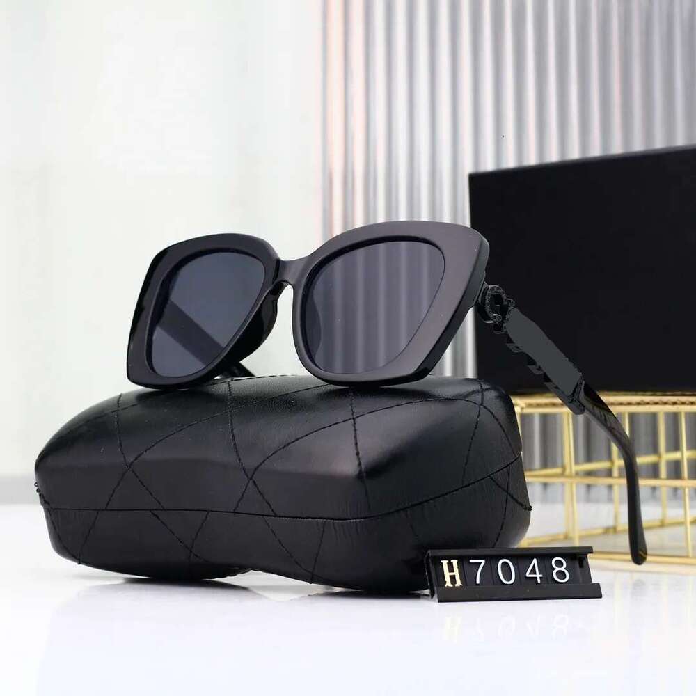 2025 Designer Square Sunglasses Men Women Vintage Shades Driving Polarized Male Sun Glasses Fashion Metal Plank Sunglass Eyewear022