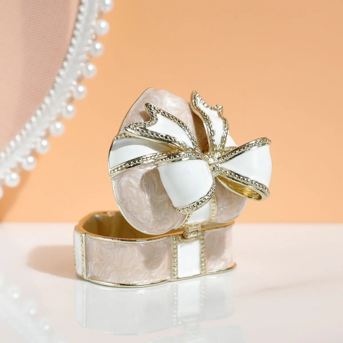 Heart Shape Vintage Trinket Boxes Hinged Collectible Bow-knot Decor Jeweled Enameled Heart Jewelry Ring Holder Box 250117