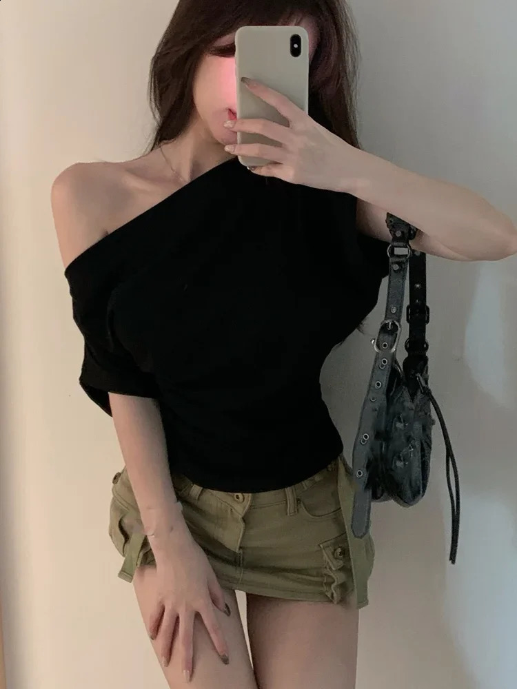 Skinny Sexy White Y2k Crop Top Women Off Shoulder Spring T-shirt Korean Style Black Blouse Tees Summer Fashion Clothing 250118