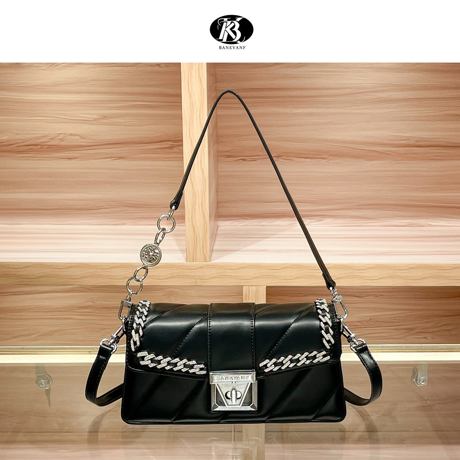 KB Queen's new diamond grid shoulder armpit bag is fashionable, exquisite, versatile, and hot for women