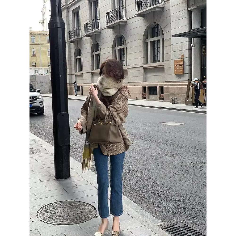 Autumn New Lazy Knitted Jacket High-End Sense Of Niche Temperament Was Thin Soft Waxy Lace-Up Sweater Cardigan Top Women D1438