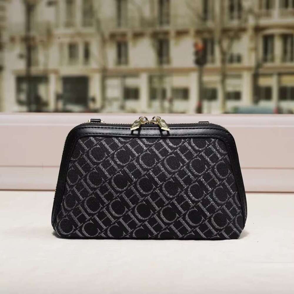 CILMI HARVILL CHHC 2023 Women's New Crossbody Bag Single Zipper Open Fleece Surface High Quality Metal Shoulder Strap